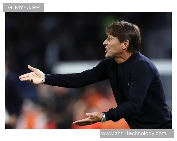 那不勒斯逆转里昂上演惊天大戏球员帽子戏法引爆全场激情