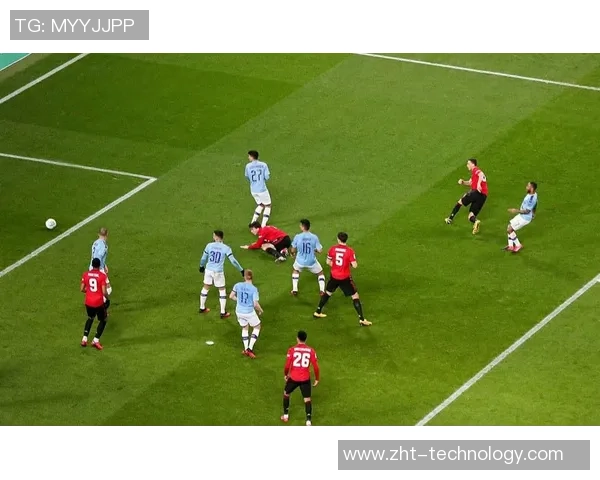 西甲激战曼城逆转里昂红牌争议引发全场热议与焦点分析