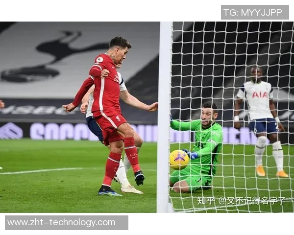 中超激战：AC米兰逆转利物浦全场沸腾精彩瞬间回顾与分析