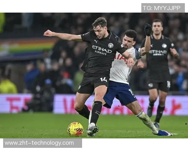 英超焦点战巴黎圣日耳曼与波尔图握手言和转会传闻再度升温